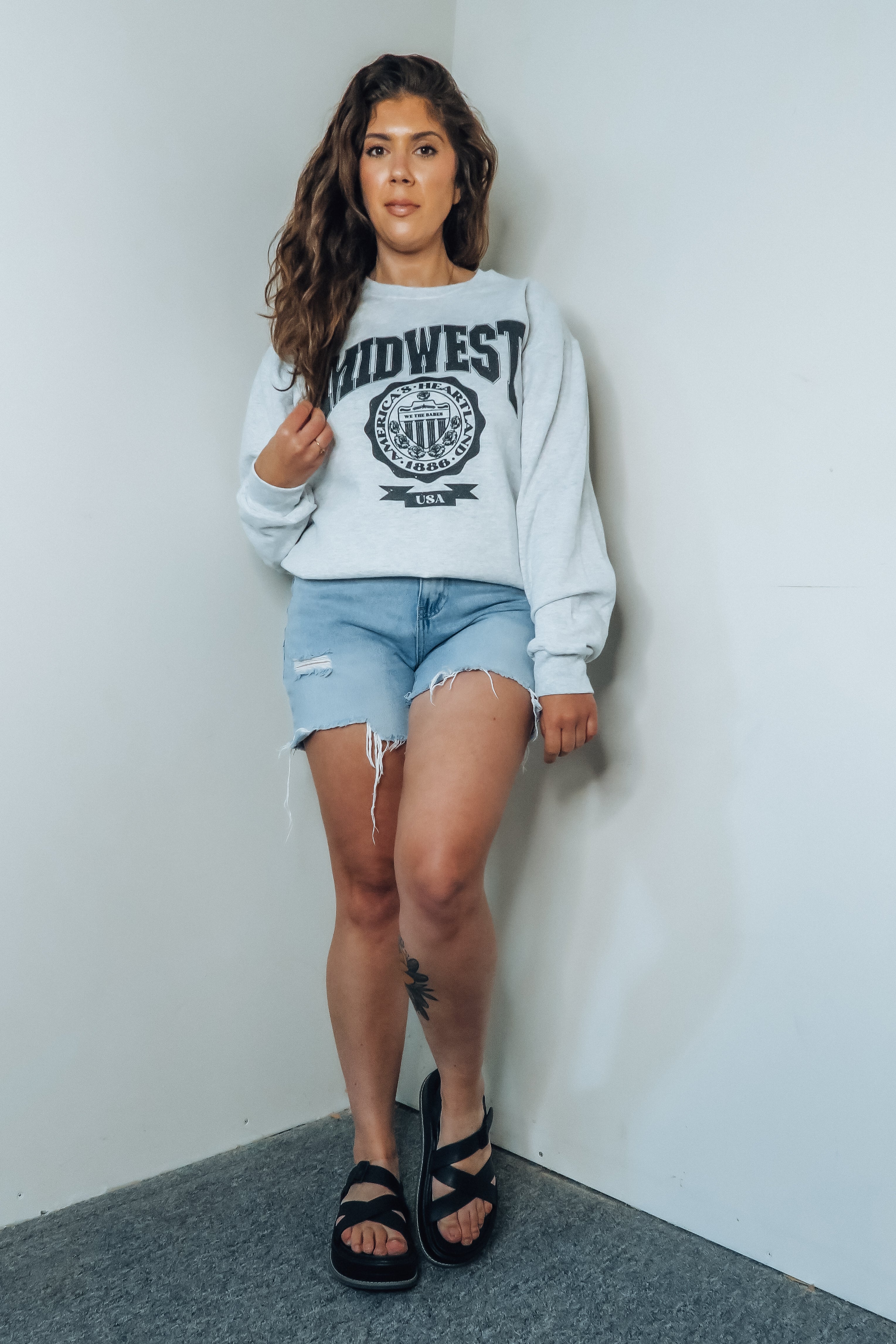 'Midwest' Graphic Sweatshirt - The Green Brick Boutique